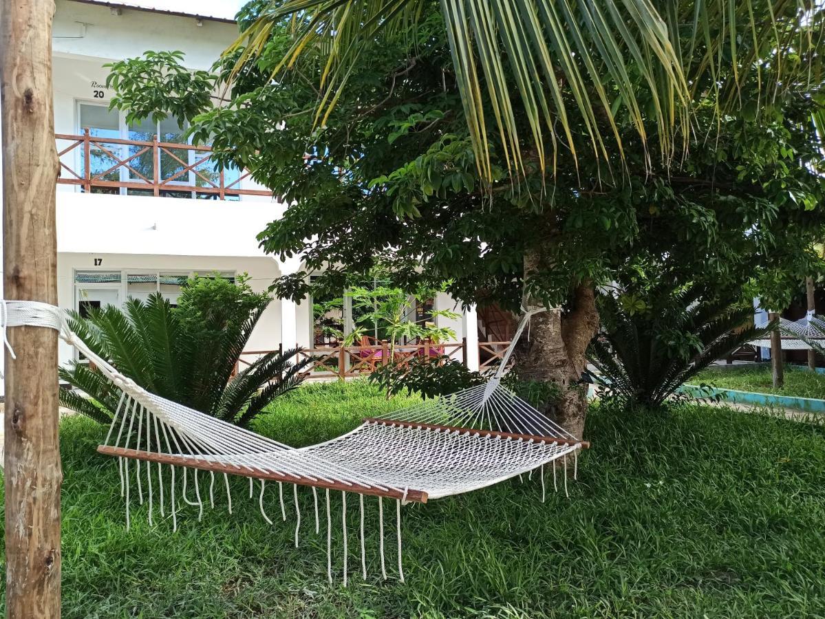 Cocolala Beach House Nungwi Extérieur photo